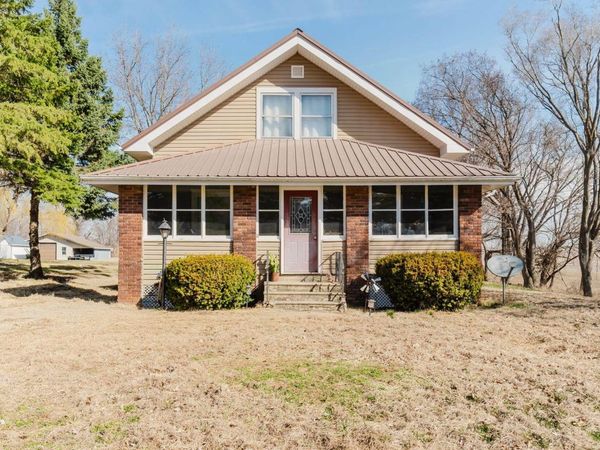 505 4th St., Pierson, IA 51048