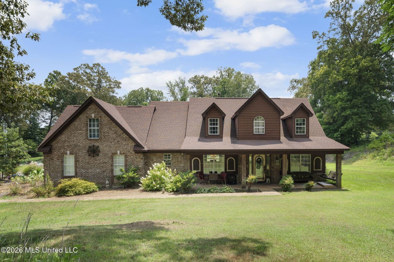 6193 Nesbit Road Lake Cormorant, MS 38641