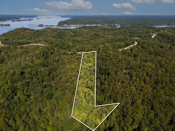 33 Vista Ridge Dr , Stewart, TN 37175