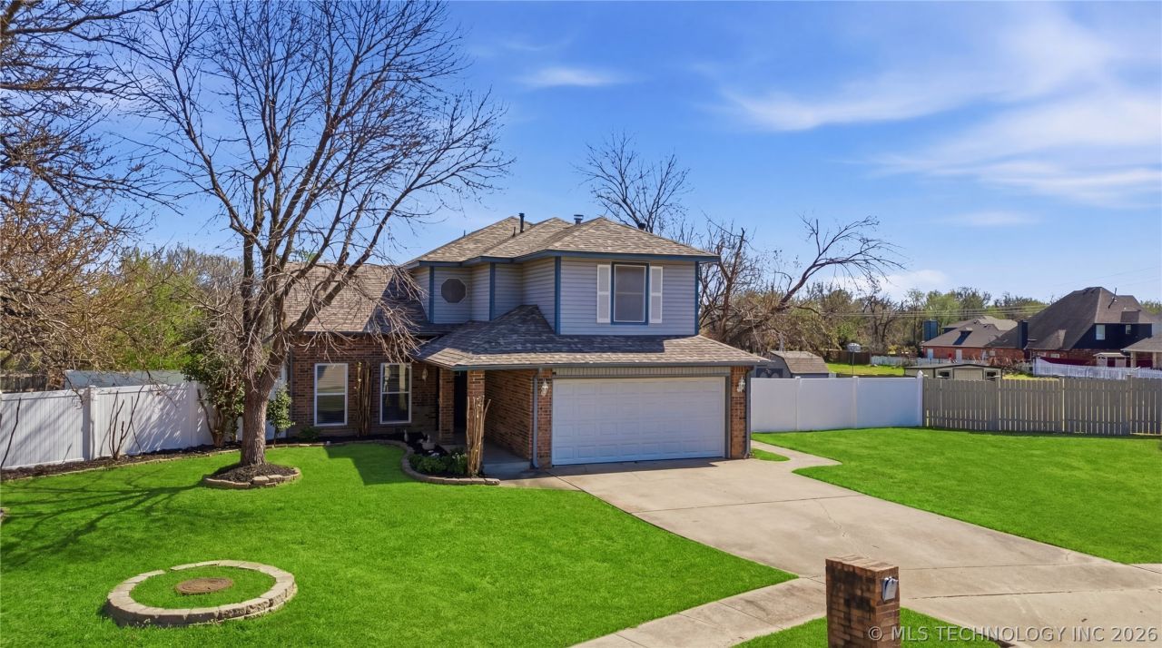 4209 S Chestnut Court, Broken Arrow, OK 74011 Main Photo