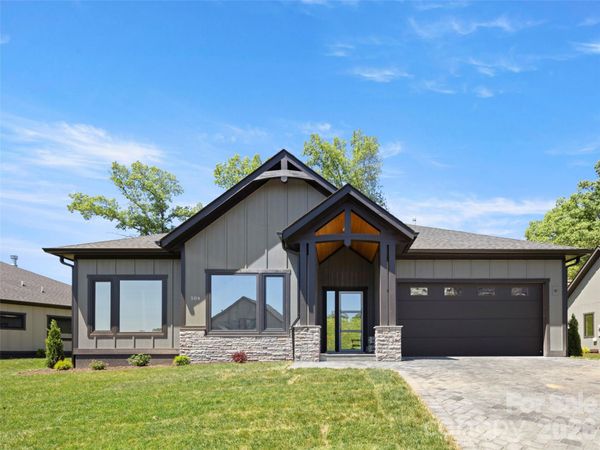 504 Blue River Drive, Arden, NC 28704