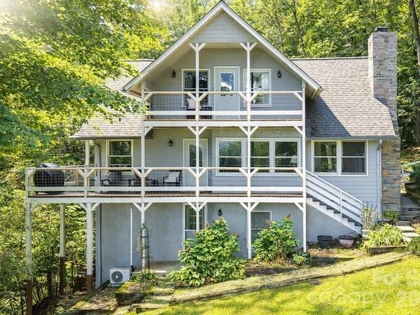 40 Blackberry Trail, Sapphire, NC 28774