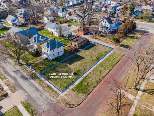 4429 8TH Avenue, Rock Island, IL 61201