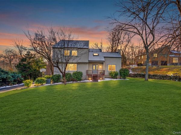 33 Maple Moor Lane , Cortlandt Manor, NY 10567