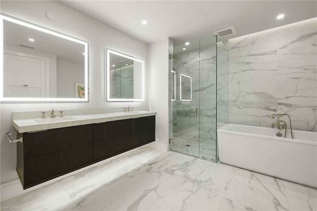 495 5th St S, Unit #304, Naples, FL 34102 Photo