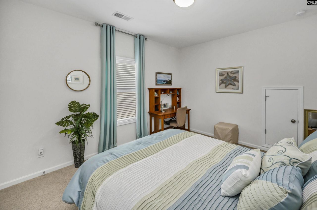 1065 Catskills Way  Photo 30