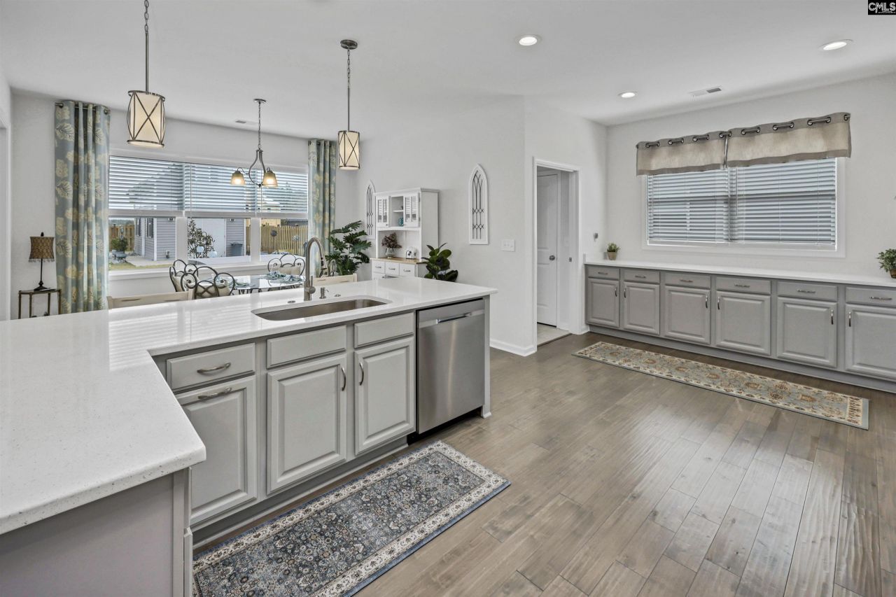 1065 Catskills Way  Photo 7