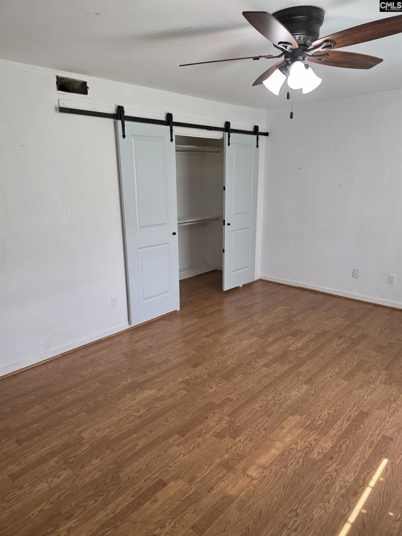 116 Chateau Deville  Photo 8