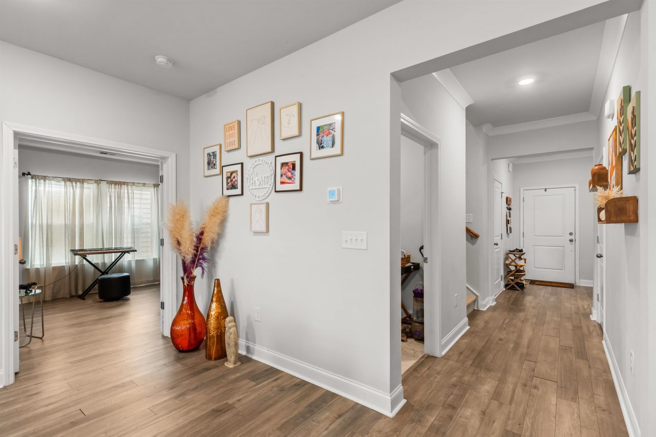 1176 Harbison Circle  Photo 16