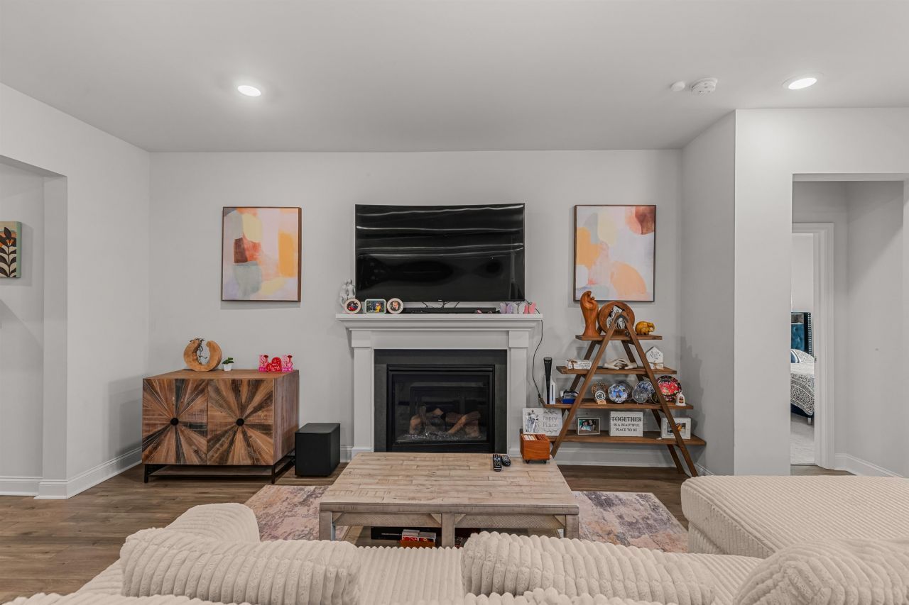 1176 Harbison Circle  Photo 20