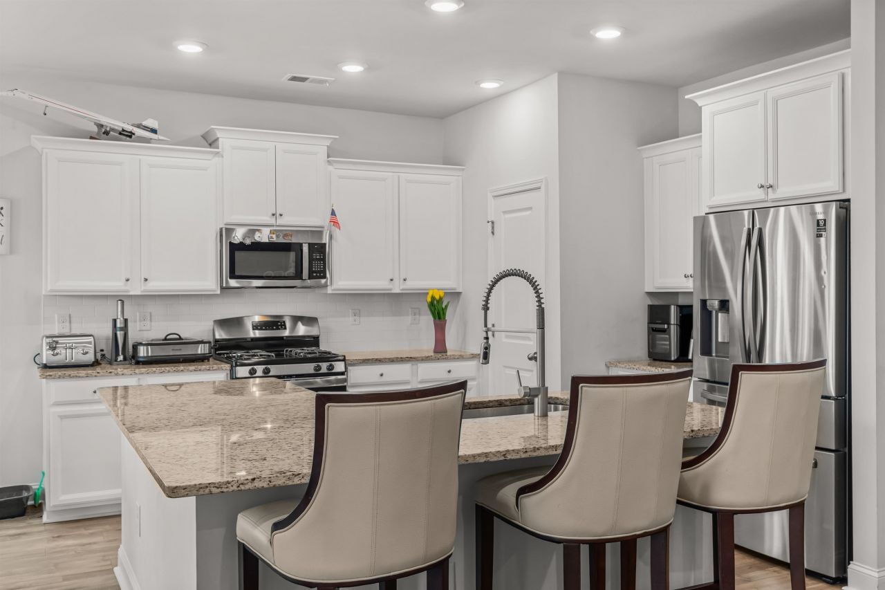 1176 Harbison Circle  Photo 23