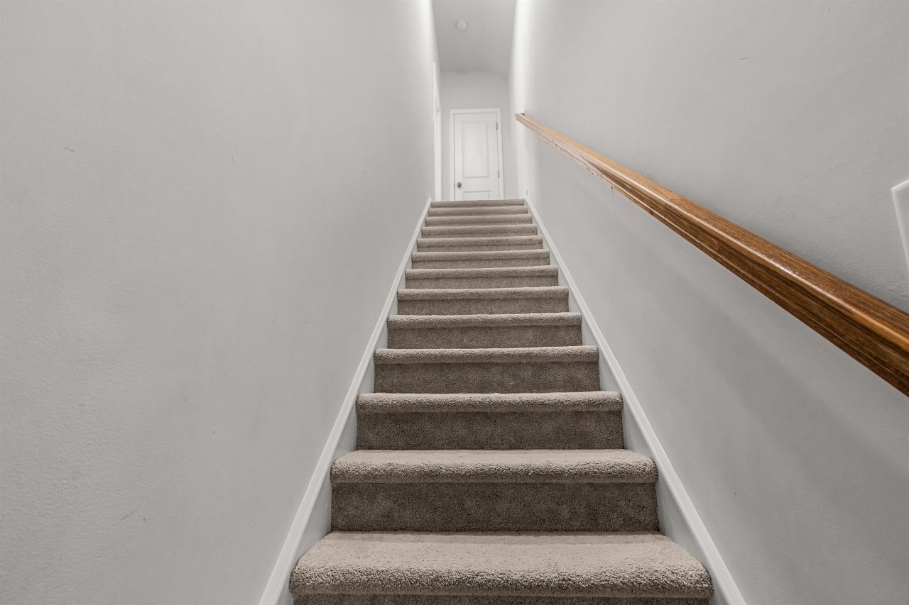 1176 Harbison Circle  Photo 35