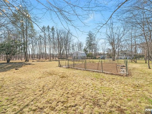 510 W Saddle River Road, RIDGEWOOD, NJ 07450