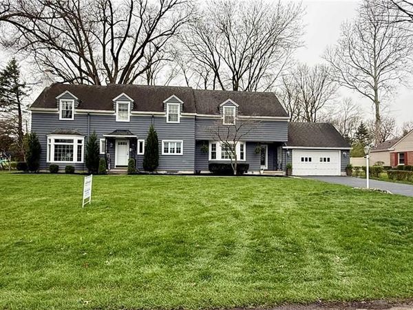 2 Orchard Drive, Piqua, OH 45356