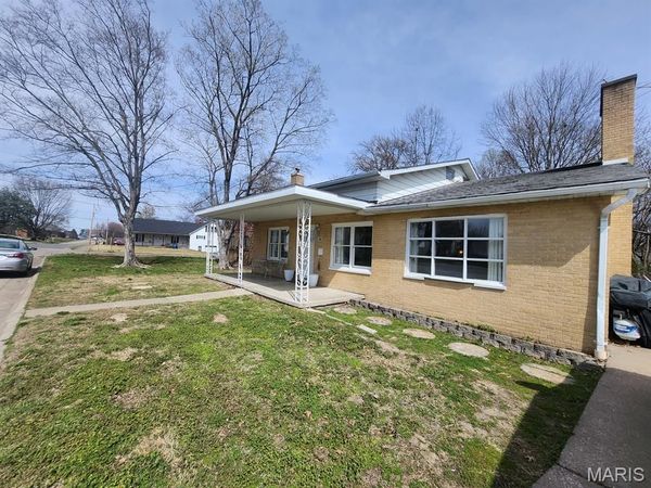 710 N Maple Street, Sparta, IL 62286