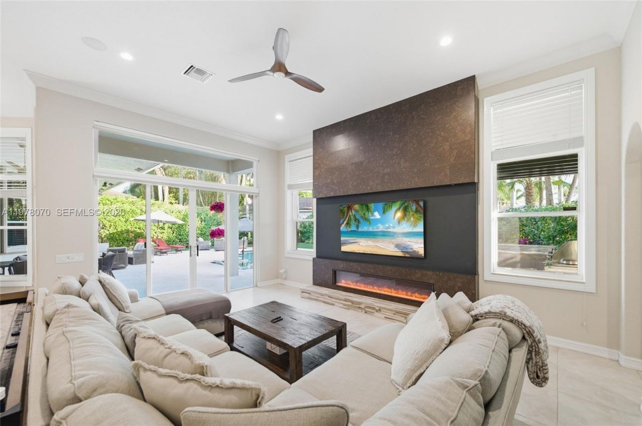 1397 Victoria Isle Dr , Weston, FL 33327 Photo