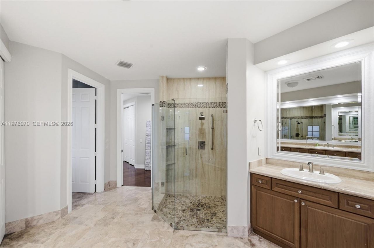 1397 Victoria Isle Dr , Weston, FL 33327 Photo