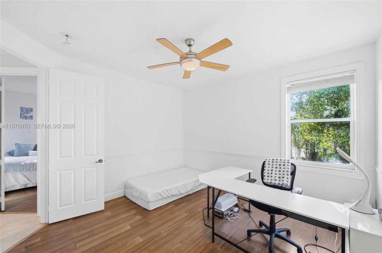 1397 Victoria Isle Dr , Weston, FL 33327 Photo