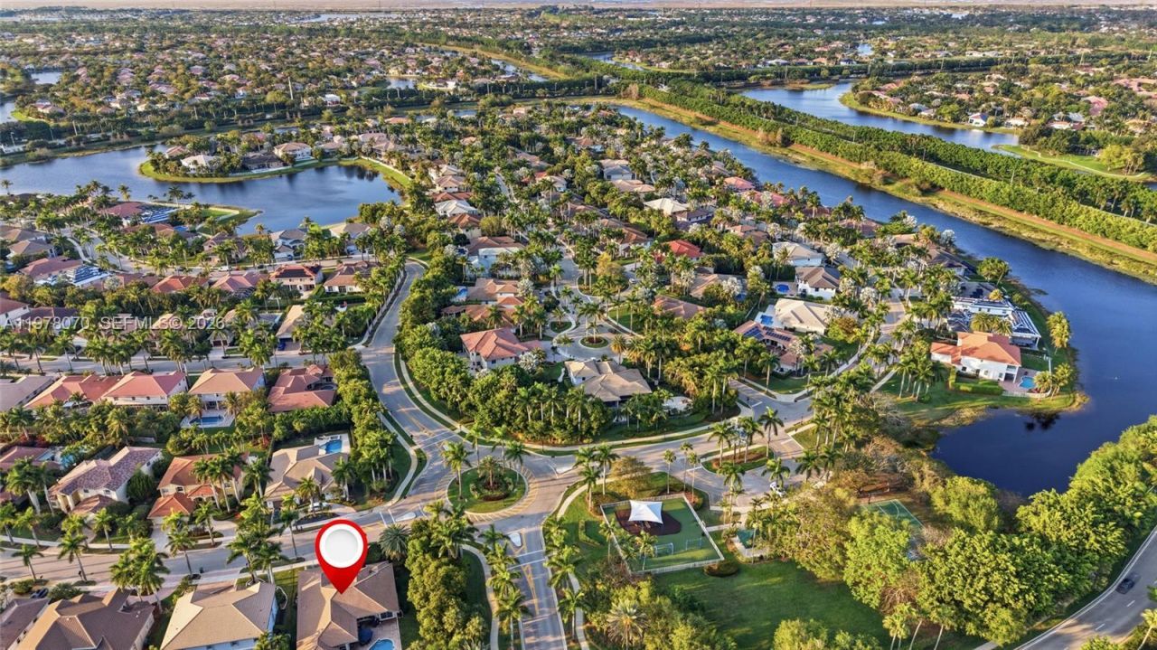 1397 Victoria Isle Dr , Weston, FL 33327 Photo