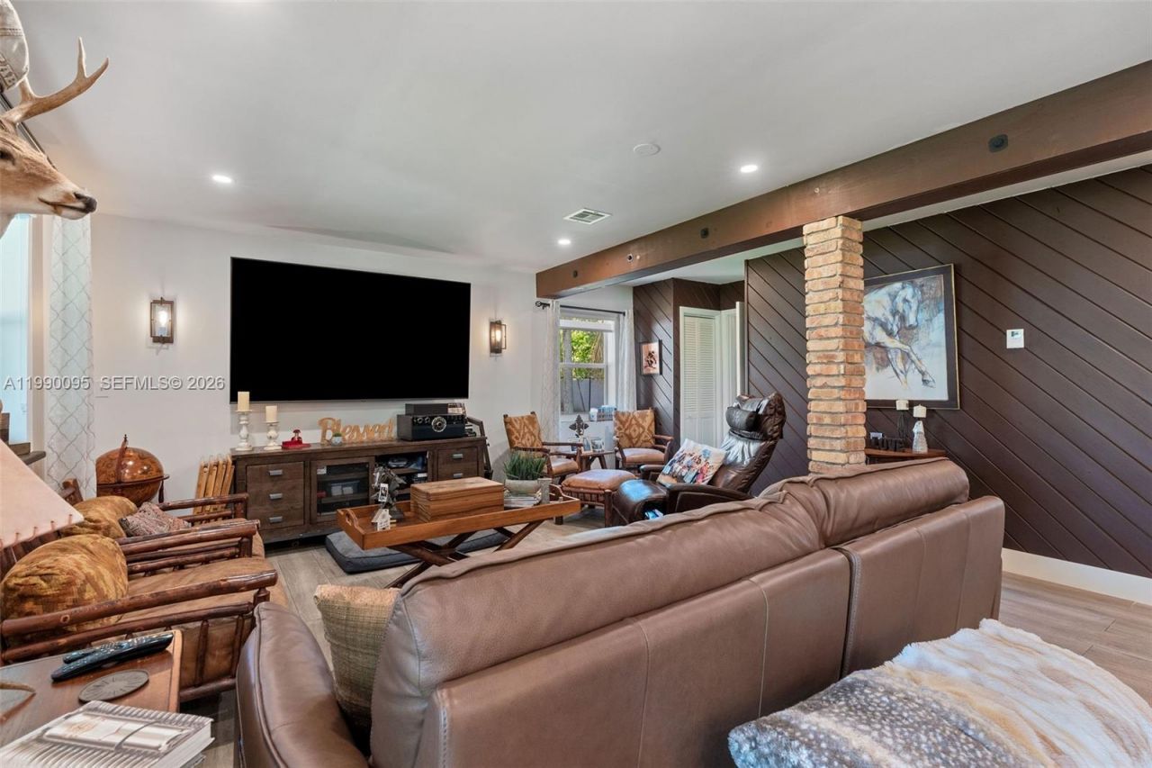 310 NW 130th Ave , Miami, FL 33182 Photo