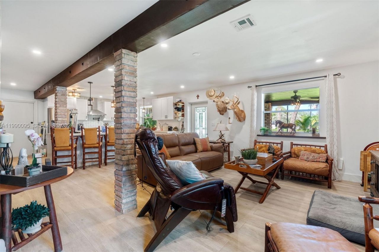 310 NW 130th Ave , Miami, FL 33182 Photo