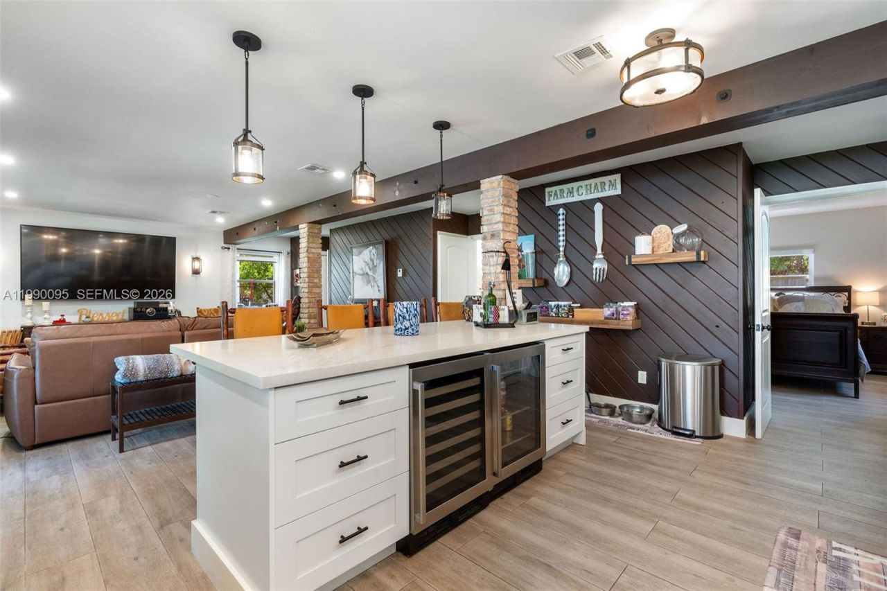 310 NW 130th Ave , Miami, FL 33182 Photo