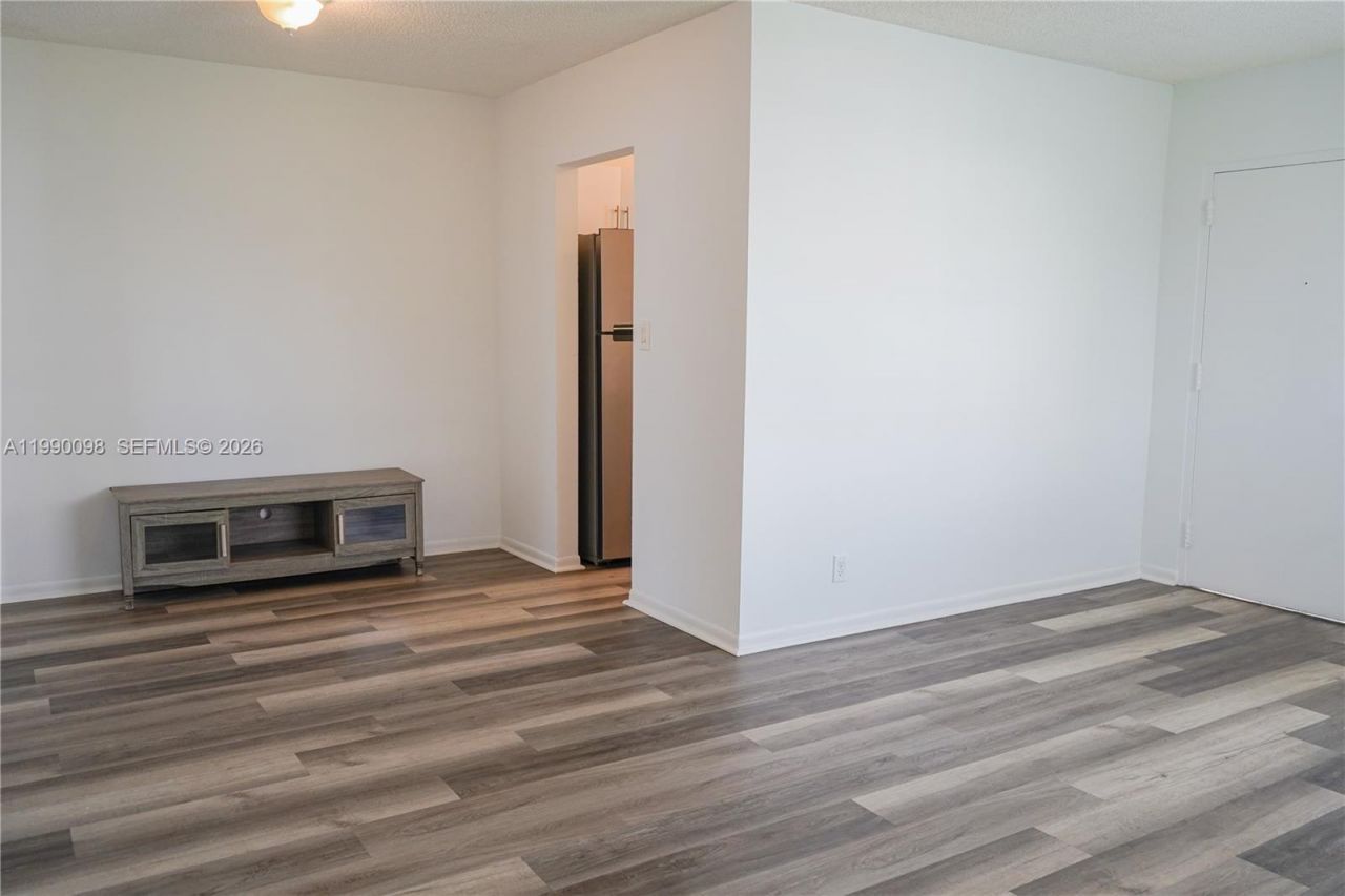 2008 Jackson St , Unit D1, Hollywood, FL 33020 Photo