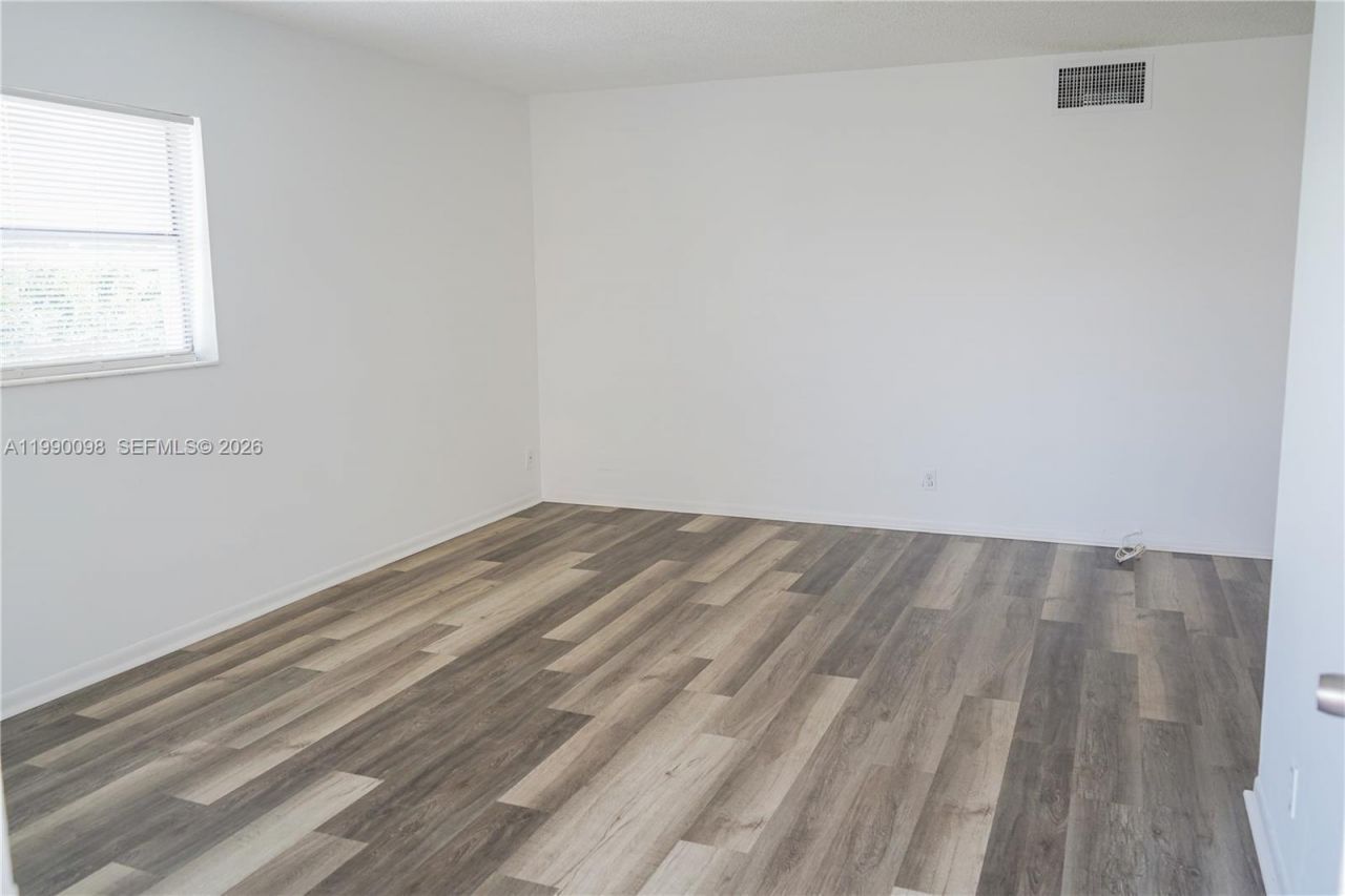 2008 Jackson St , Unit D1, Hollywood, FL 33020 Photo