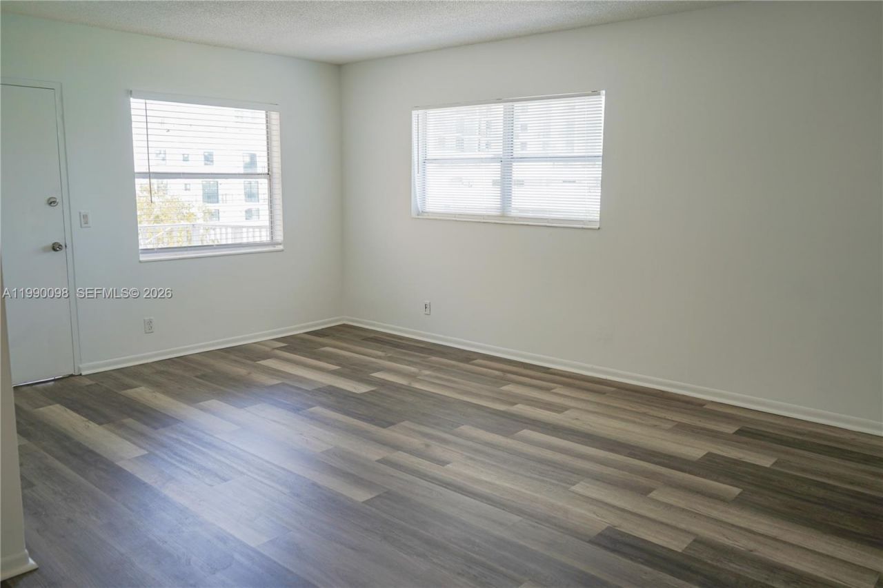 2008 Jackson St , Unit D1, Hollywood, FL 33020 Photo