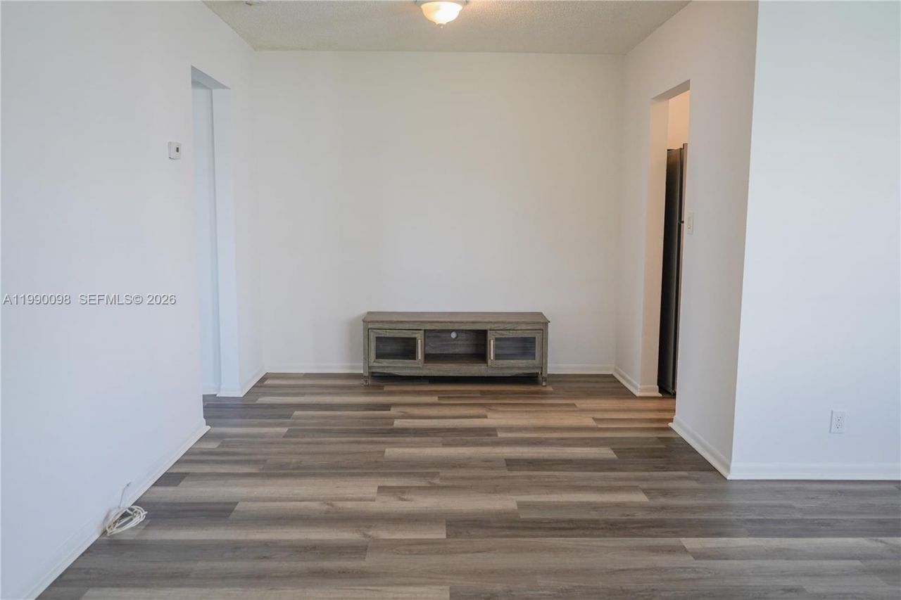 2008 Jackson St , Unit D1, Hollywood, FL 33020 Photo