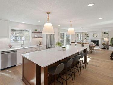 4205 W 42nd Street, Edina, MN 55416