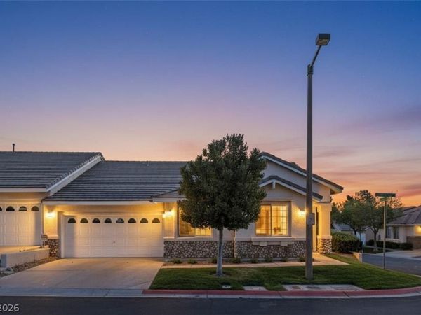 1704 Pacific Sandstone Place, Las Vegas, NV 89144