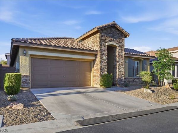 8668 Wade Lake Avenue , Las Vegas, NV 89178