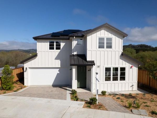 577 Creekside Court, Half Moon Bay, CA 94019