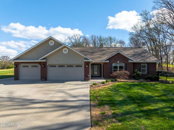 225 Piney Road, Kodak, TN 37764