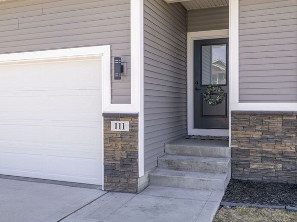 111 Landon Drive NW, Bondurant, IA 50035