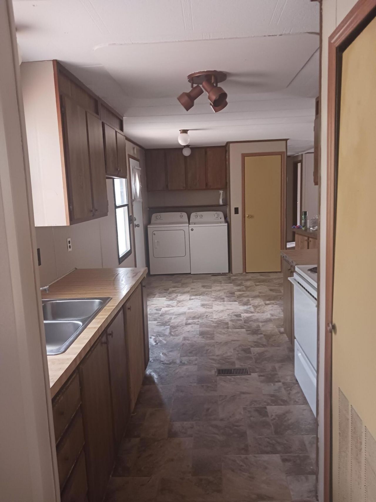 159 Ju Ju Lane Photo 9