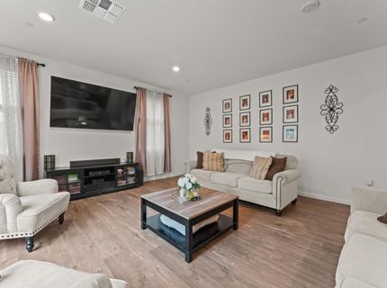 118 Chickadee Ln, Gilroy, CA 95020 Photo