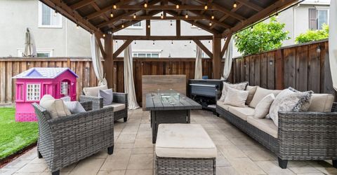 118 Chickadee Ln, Gilroy, CA 95020 Photo