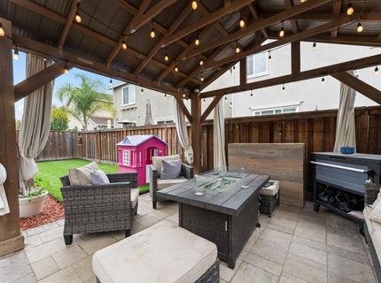 118 Chickadee Ln, Gilroy, CA 95020 Photo