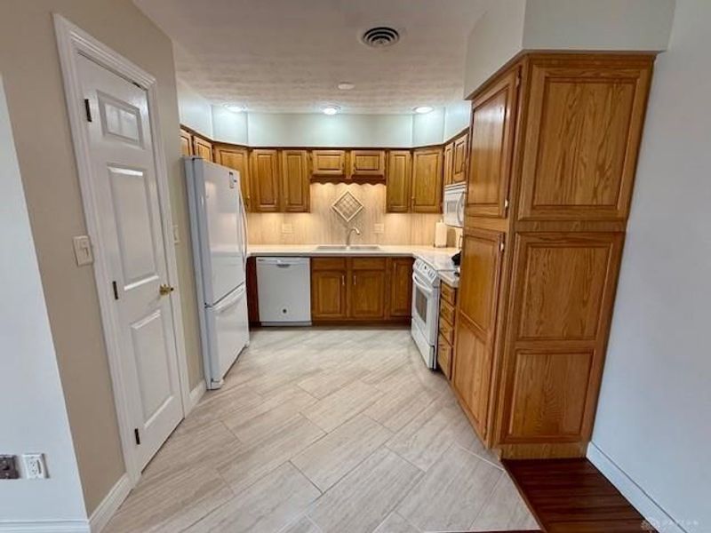 651 N Downing, Unit 8, Piqua, OH 45356 Photo 2