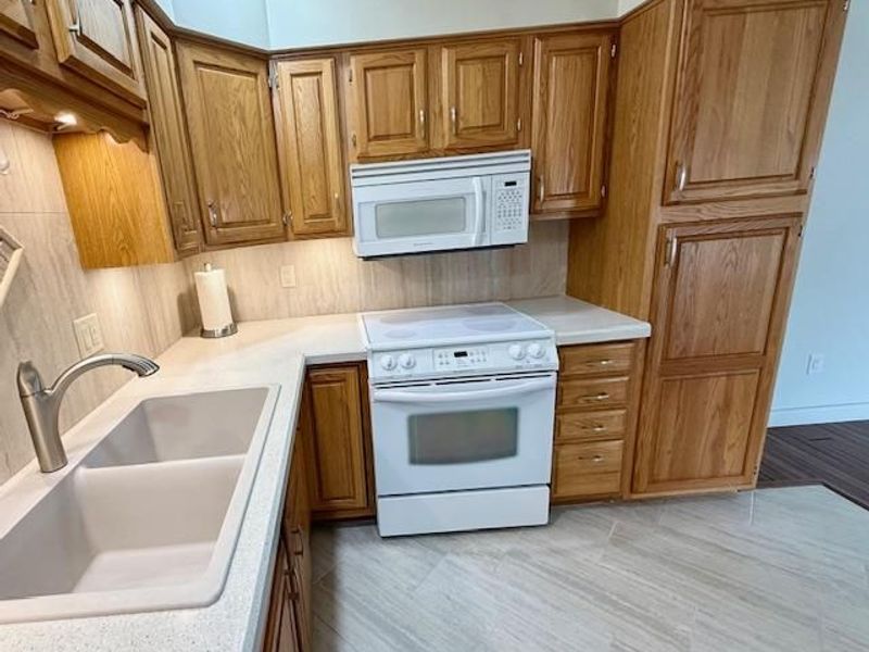 651 N Downing, Unit 8, Piqua, OH 45356 Photo 4