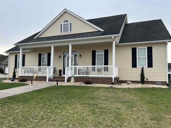 27 SLATE DR, STUARTS DRAFT, VA 24477