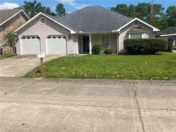 182 DUNLEITH Drive, Destrehan, LA 70047