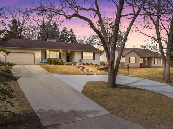 1501 Miller Road, Lake Orion Vlg, MI 48362