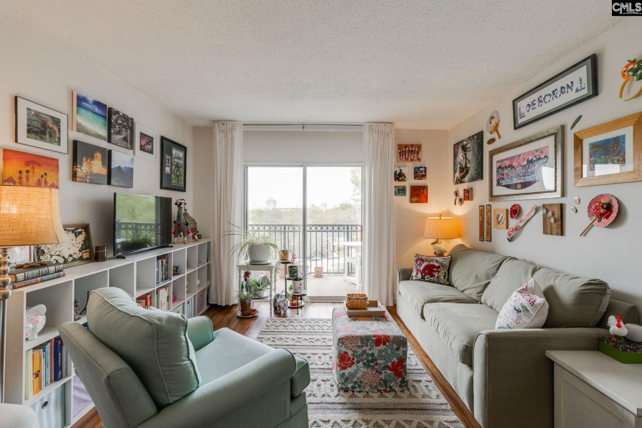 619 King Street  Photo 10