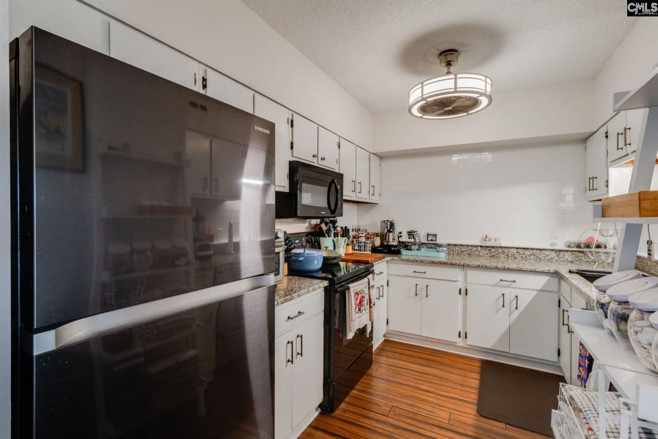 619 King Street  Photo 12