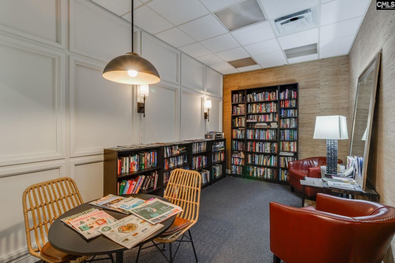 619 King Street  Photo 24