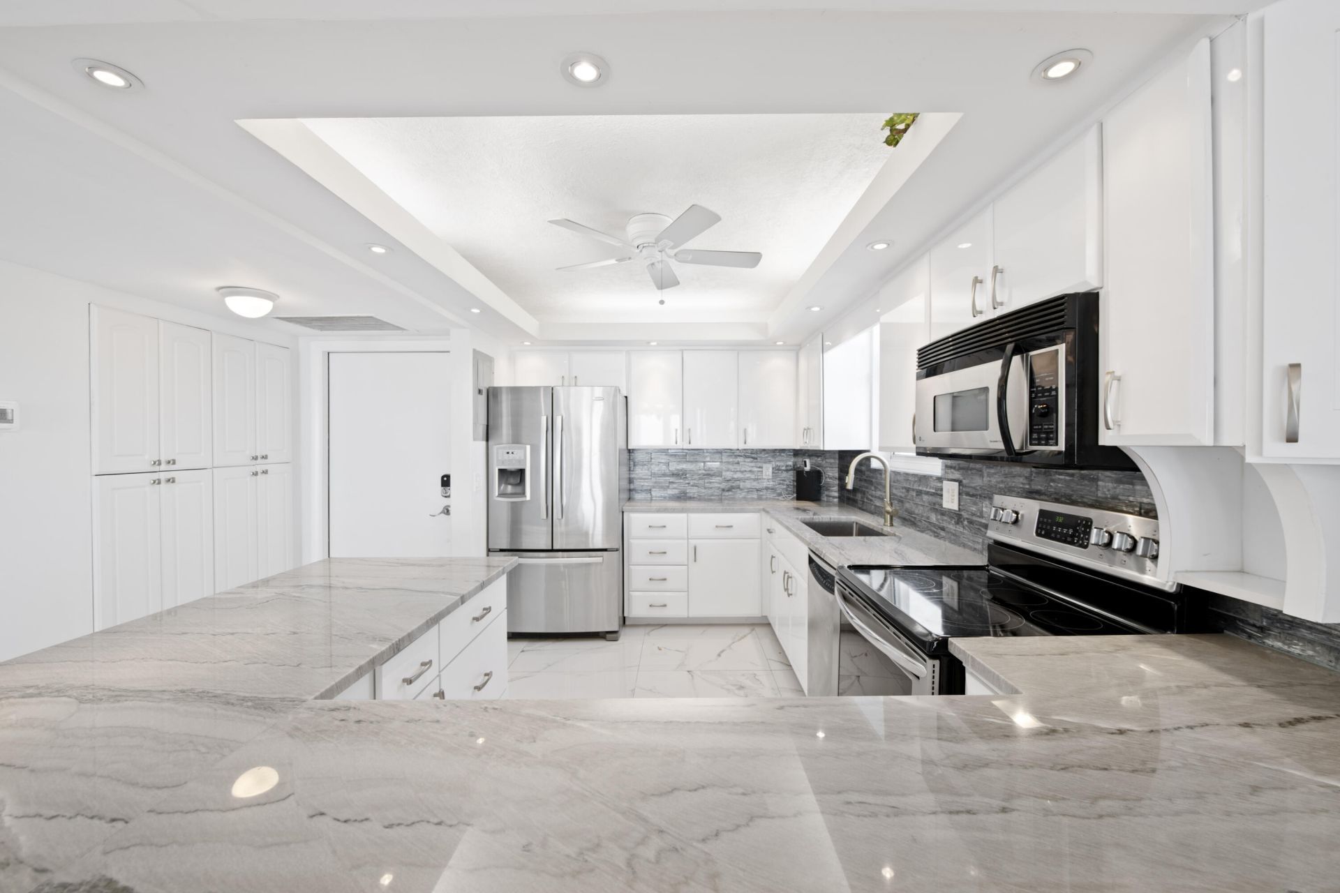 3100 NE 49th Street, Unit 601, Fort Lauderdale, FL 33308 Photo