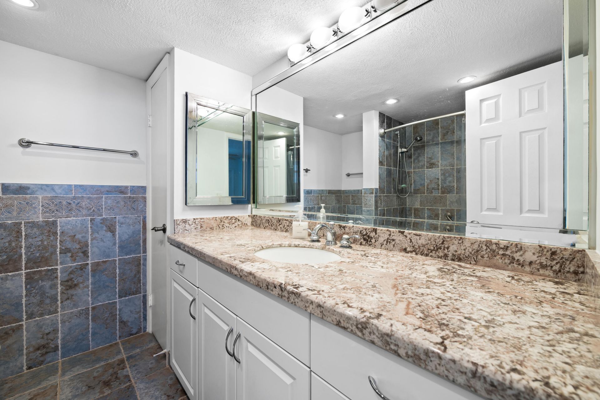 3100 NE 49th Street, Unit 601, Fort Lauderdale, FL 33308 Photo